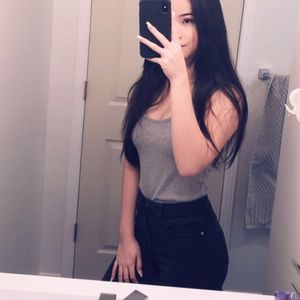 Meet your Posher, Dana